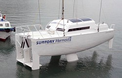 Wellenenergie-Boot Suntory Mermaid II