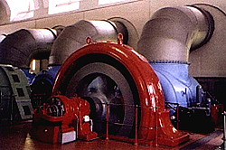 Wasserturbine mit Generator 