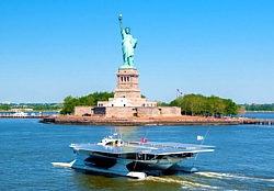 Die Tûranor PlanetSolar in New York