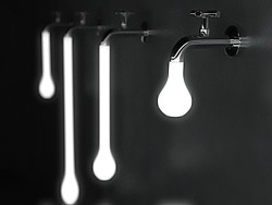 Designlampen Light Drop - Wasserhähne, aus denen Lichttropfen hängen