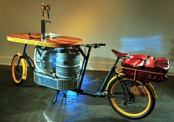Bier-Bike von Metrofiets