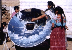 Solarkocher in Südamerika 