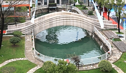 Fußgängerbrücke in Shanghai