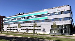 Fassade mit MorphoColor-Paneelen