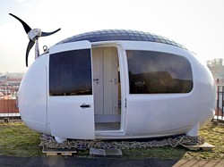 Ecocapsule auf dem UNIQ-Gebäude