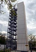 Adaptives Hochhaus D1244