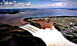 Itaipu-Staudamm